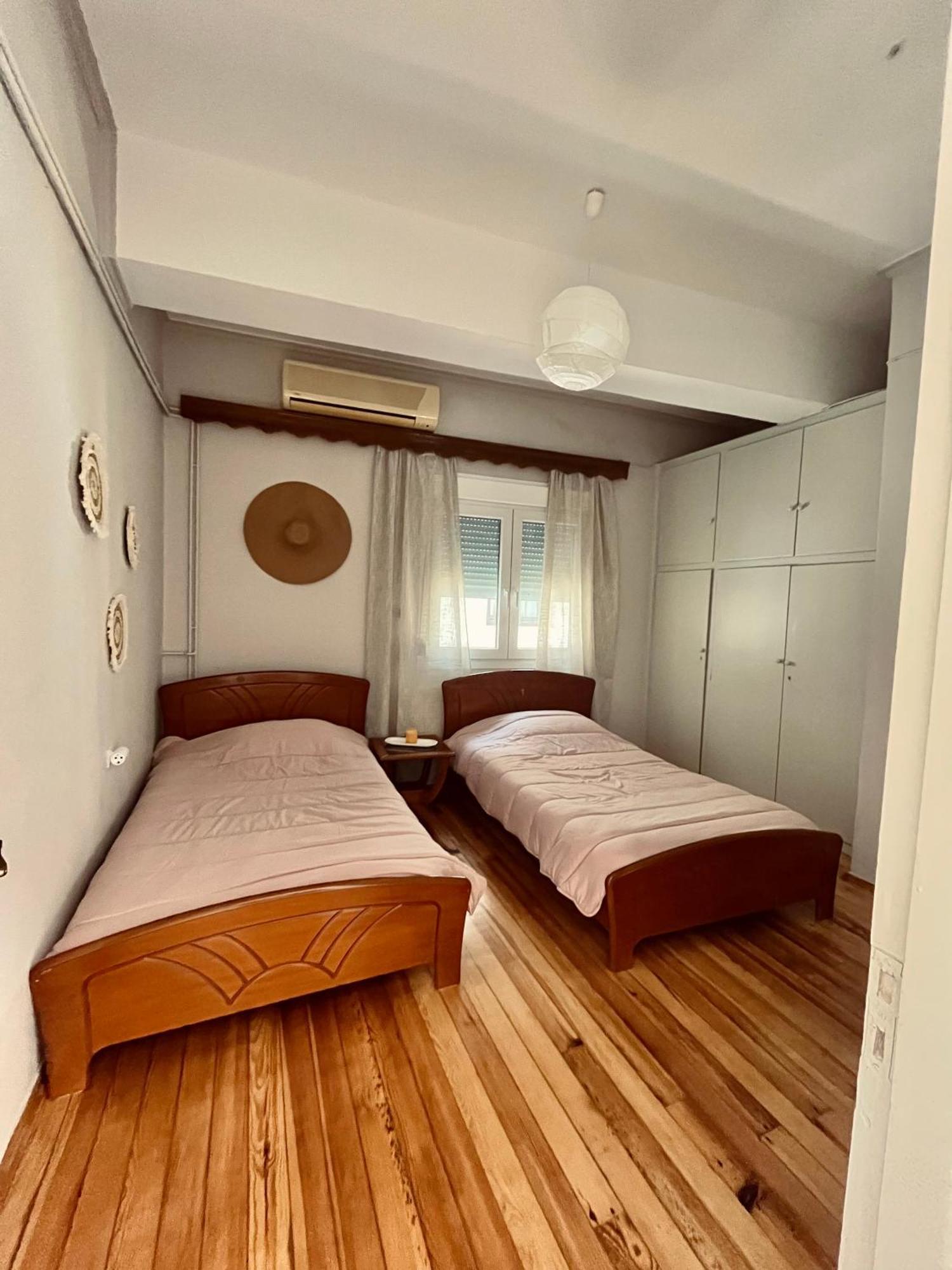 Downtown Apartment โคนิทซา ภายนอก รูปภาพ
